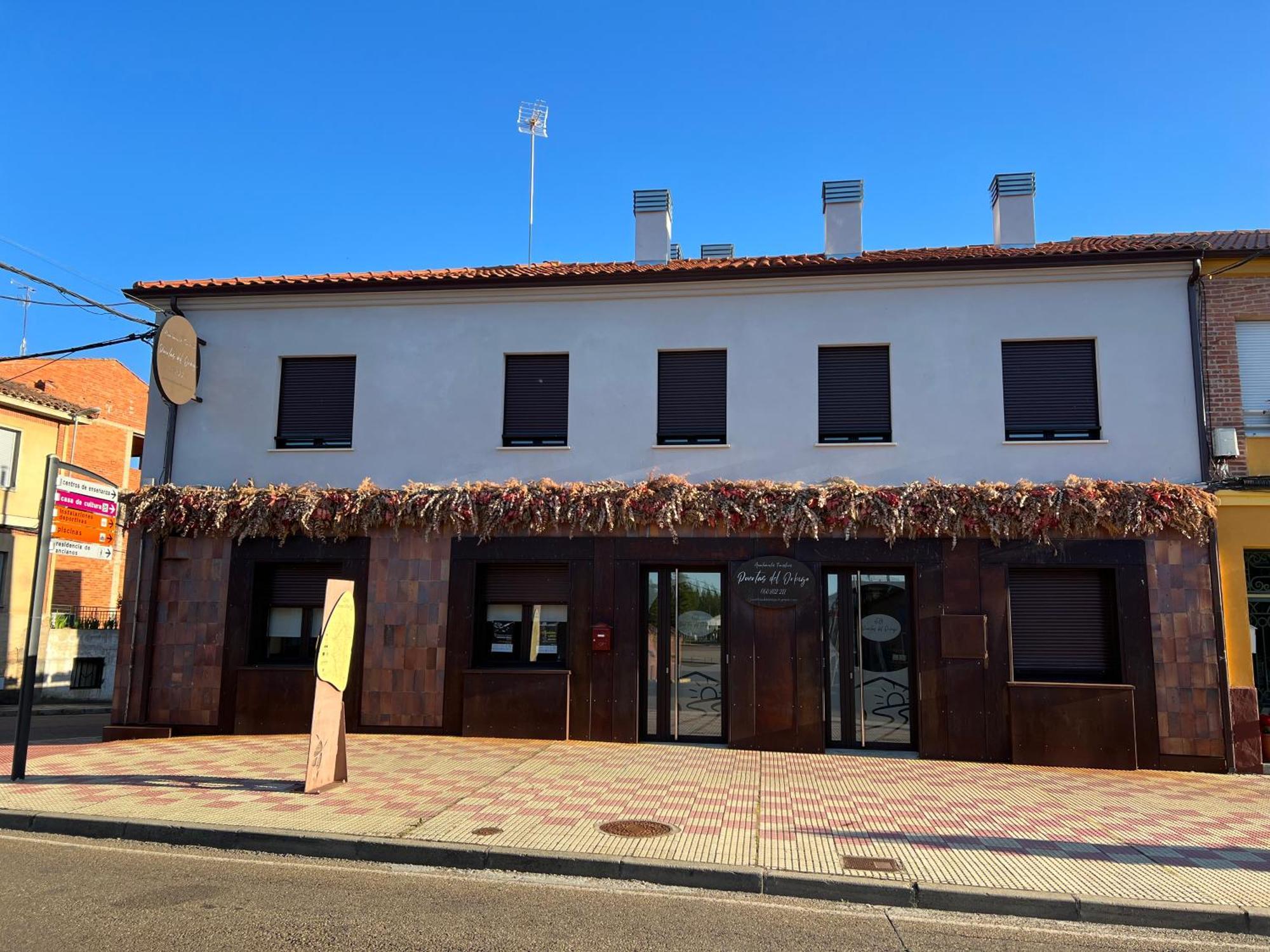 Estudio Puertas Del Orbigo Carrizo de la Ribera Ngoại thất bức ảnh